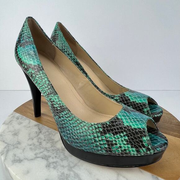 EUC Calvin Klein Sandie Two Tone Cobalt Blue/Green Snakeskin Retro Wood Heel 7.5 - Picture 1 of 10
